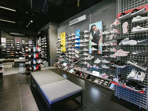 sneaker shop in singapore.